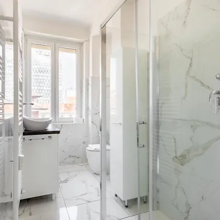 Guesthost - Garibaldi & Gae Aulenti Modern With Private Parking! Apartamento *