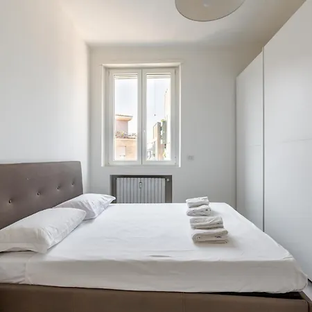Lejlighed Guesthost - Garibaldi & Gae Aulenti Modern With Private Parking! *