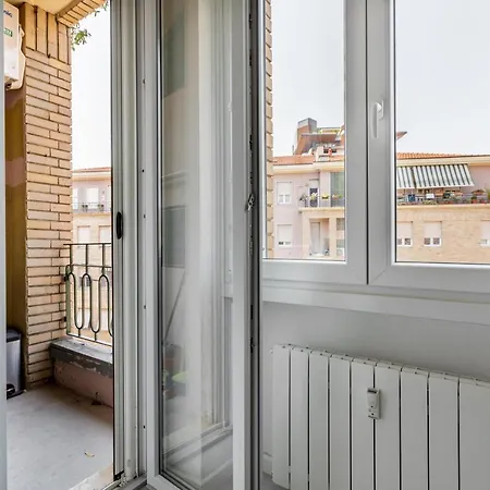 Apartment Garibaldi & Gae Aulenti Modern With Private Parking! Milan